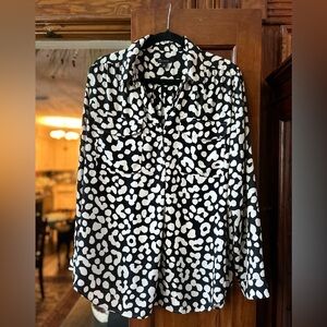 Ann Taylor Stylish Black and White Women's Top